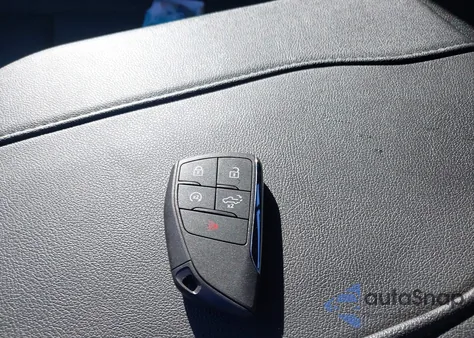 2025 Chevrolet Silverado 1500 4Wd Short Bed Lt Trail Boss z USA, uszkodzony, nr VIN 3GCUKFE89SG247416